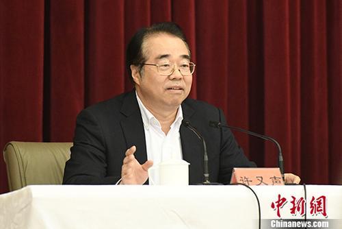 10月26日，國務院僑辦召開學習貫徹黨的十九大精神專題會議，黨組書記許又聲傳達十九大精神并提出學習貫徹要求。 <a target='_blank' >中新社</a>記者 崔楠 攝